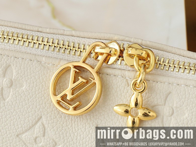 1:1 Replica Louis Vuitton Bags Sevres M12174 25x13x5cm ss4
