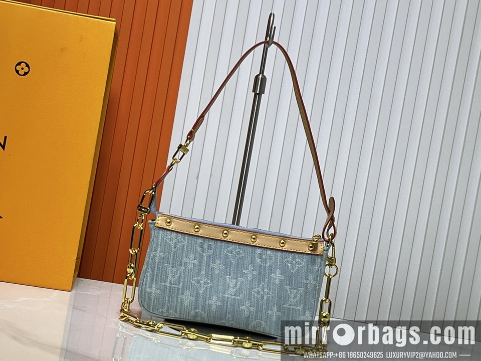 1:1 Replica Louis Vuitton Bags Pochette Acc M13404 22x13x4cm ss4