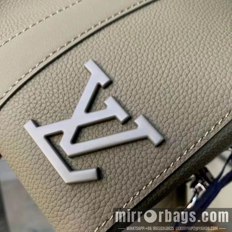 1:1 Replica Louis Vuitton Bags M21437 27X17X13cm WP