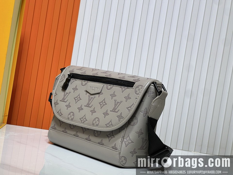 1:1 Replica Louis Vuitton Bags Pulse M14116 26.6x17x11cm ss
