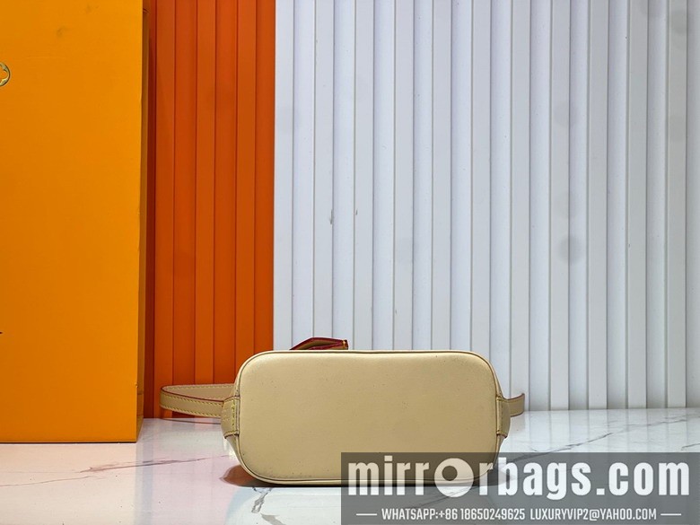 1:1 Replica Louis Vuitton Bags Alma M82717 18x12x8cm ss1.