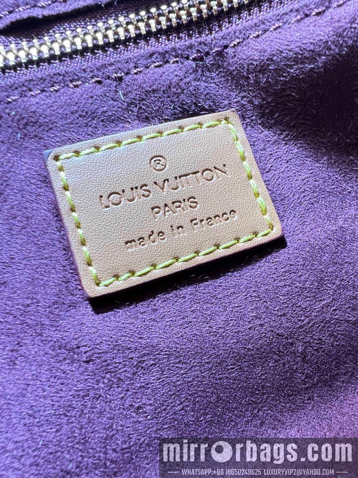 1:1 Replica Louis Vuitton Bags M13014 26x17x10cm ss3
