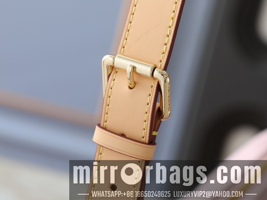 1:1 Replica Louis Vuitton Bags Vintage M95050 30x10x19cm ss1