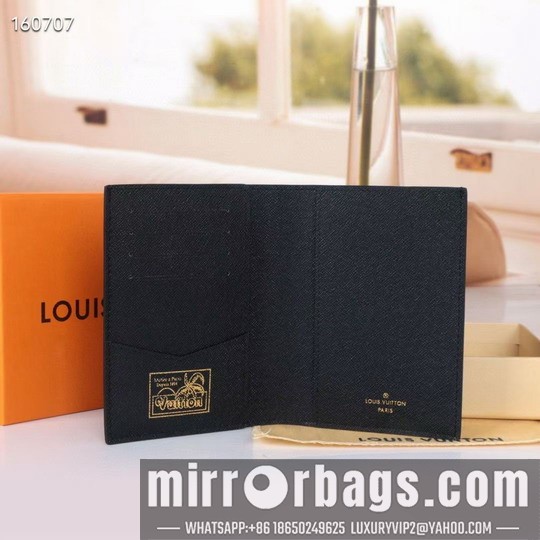 1:1 Replica Louis Vuitton Bags M64502 10x14x2.5cm ss
