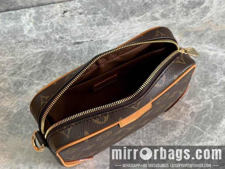 1:1 Replica Louis Vuitton Bags M14058 13X6.5X20cm WP