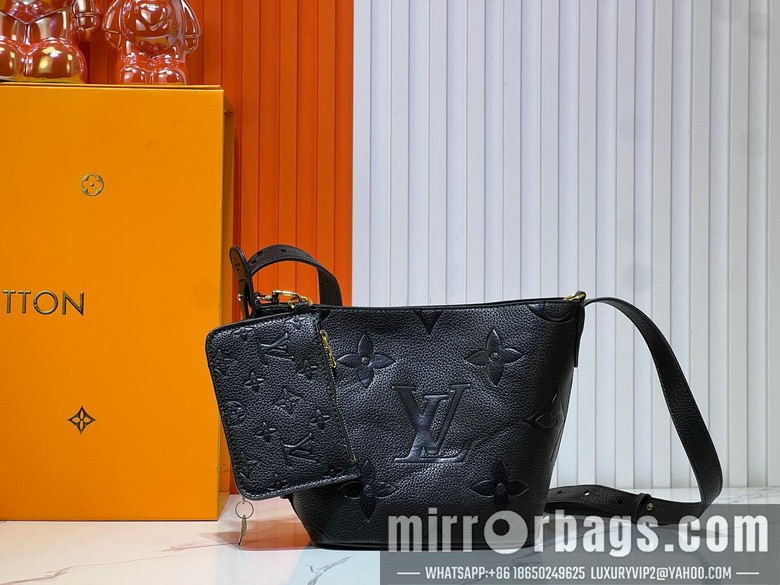 1:1 Replica Louis Vuitton Bags ALL In M12925 16x12x18cm ss2