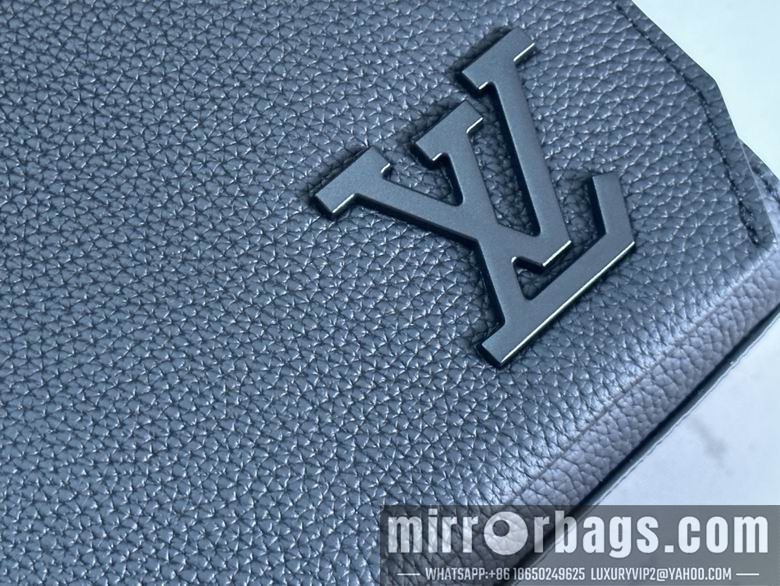 1:1 Replica Louis Vuitton Bags M24769 22X16.5X7cm WP