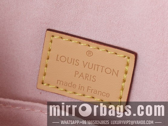 1:1 Replica Louis Vuitton Bags Vintage M95050 30x10x19cm ss1