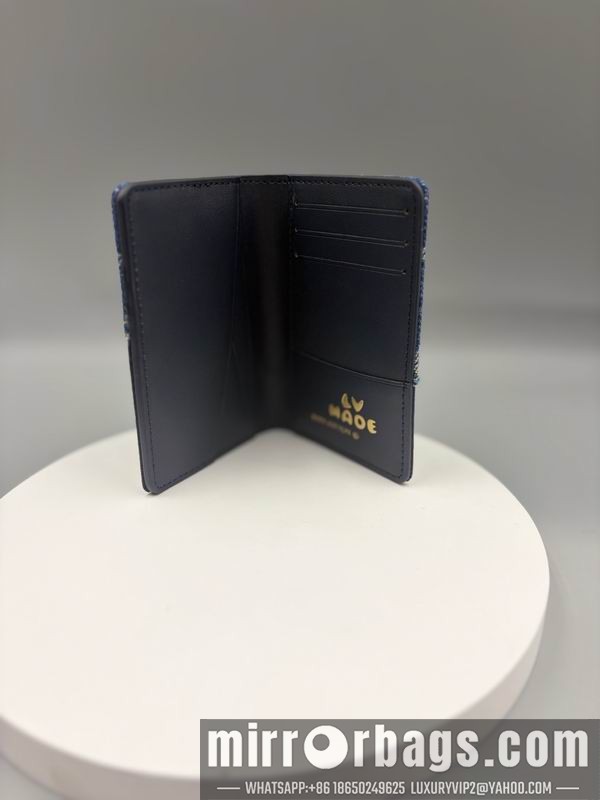 1:1 Replica Louis Vuitton Bags M81015 8x11x1cm ZC 2色