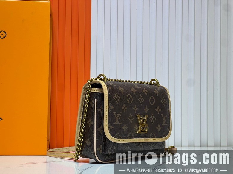 1:1 Replica Louis Vuitton Bags M57072 23x17x11cm ss