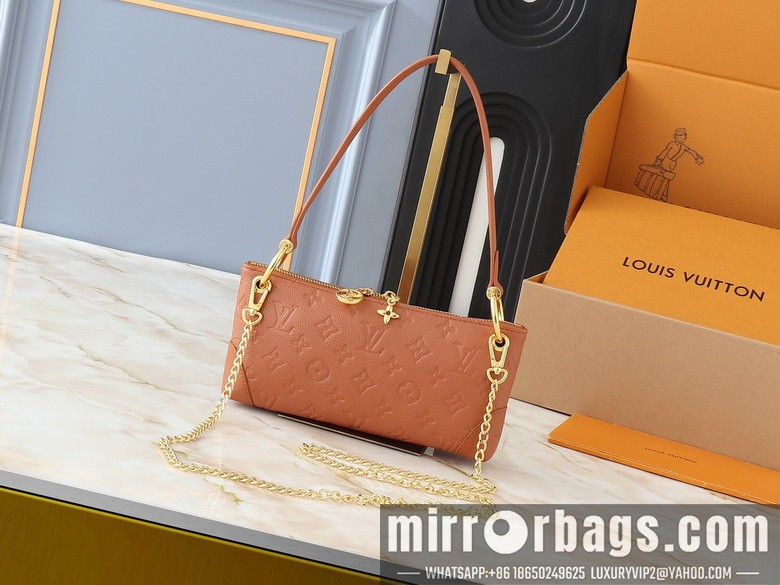 1:1 Replica Louis Vuitton Bags Sevres M12174 25x13x5cm ss1