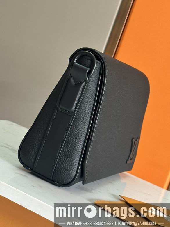 1:1 Replica Louis Vuitton Bags M24769 22X16.5X7cm WP
