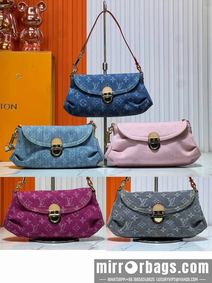 1:1 Replica Louis Vuitton Bags M44470 26x17x7cm ss