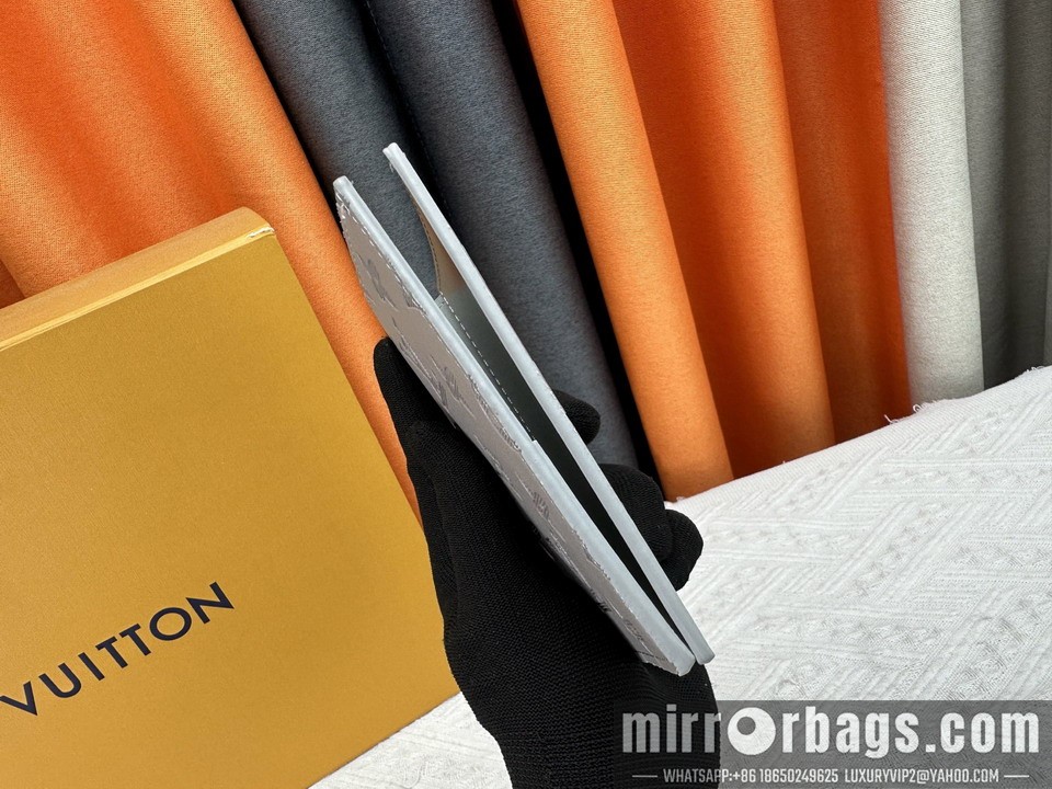 1:1 Replica Louis Vuitton Bags M64502 10x14x2.5cm ss3