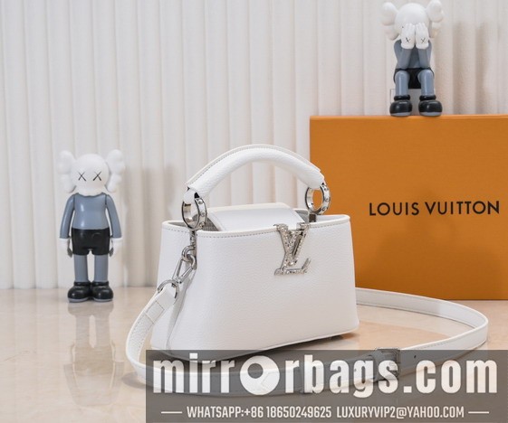 1:1 Replica Louis Vuitton Bags Cap M24671 22x12x8cm ss1