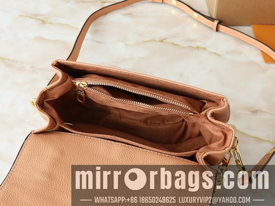 1:1 Replica Louis Vuitton Bags Métis M46279 21.5x13.5x6cm ss5
