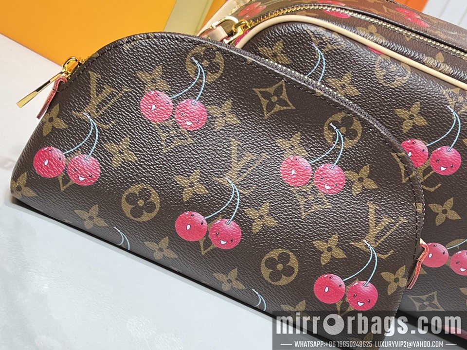 1:1 Replica Louis Vuitton Bags Dopp Kit M47528 28x15x16.5cm ss1