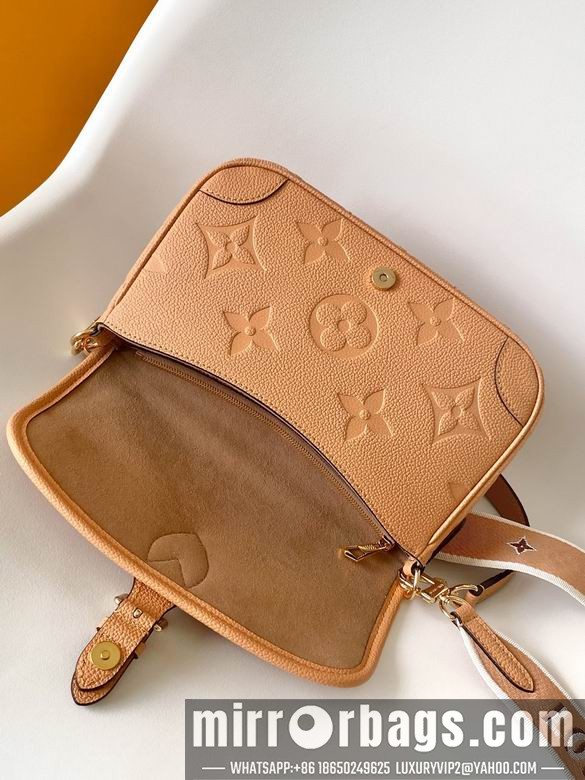 1:1 Replica Louis Vuitton Bags M11817 23X16X8.5cm WP