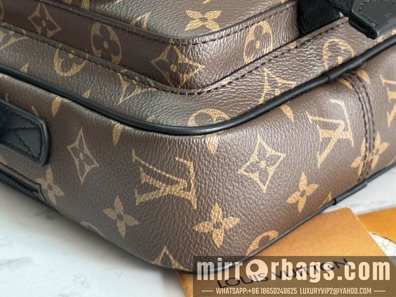 1:1 Replica Louis Vuitton Bags Quest 46973 18X18X10cm WP
