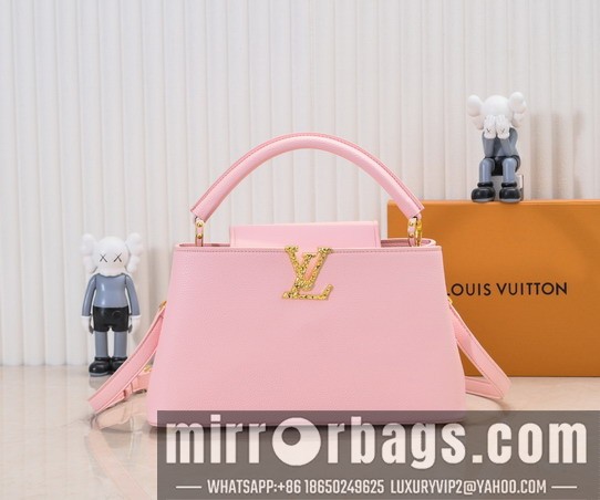 1:1 Replica Louis Vuitton Bags Cap M24664 33x19x9cm ss2