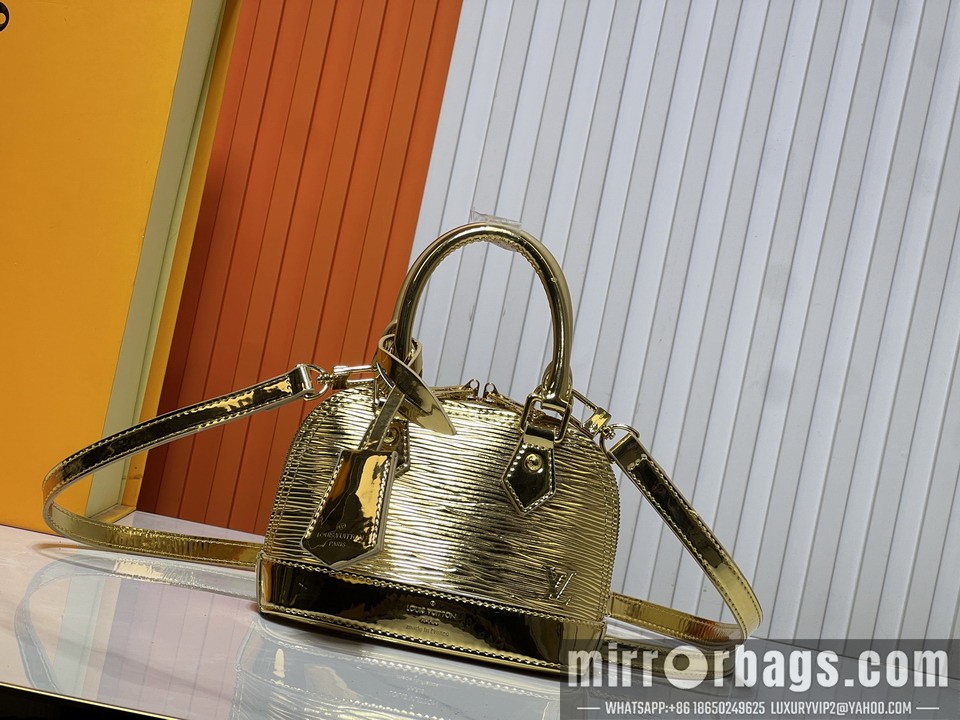 1:1 Replica Louis Vuitton Bags M82717 18x12x8cm ss5