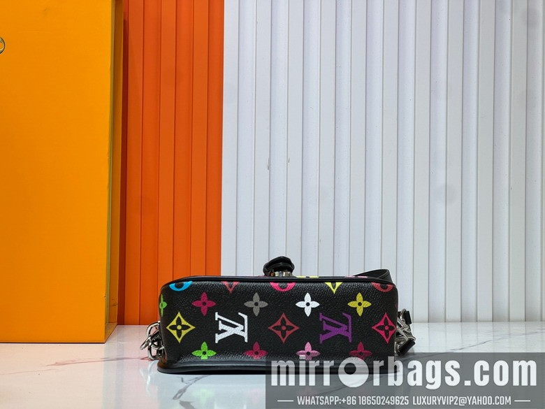 1:1 Replica Louis Vuitton Bags Diane M83566 19x10.5x6cm ss