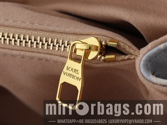 1:1 Replica Louis Vuitton Bags Métis M46279 21.5x13.5x6cm ss9