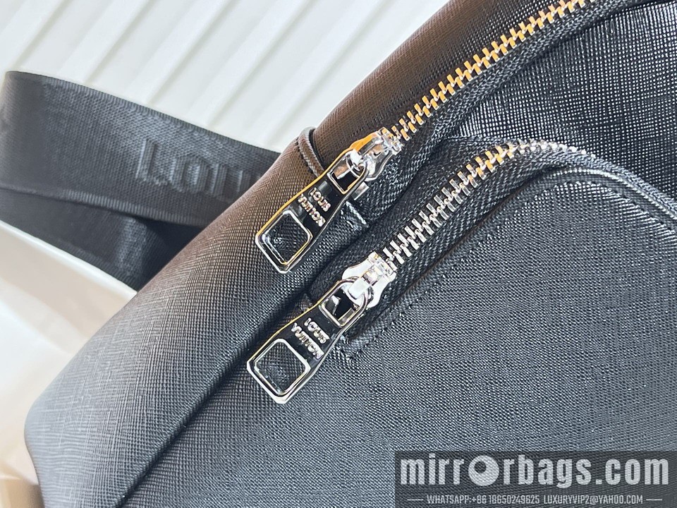 1:1 Replica Louis Vuitton Bags M46344 30x17x5cm ss1