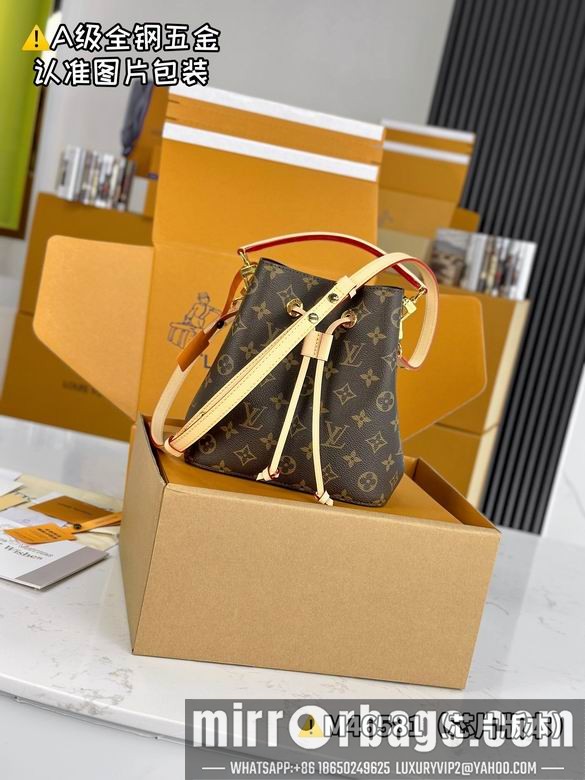 1:1 Replica Louis Vuitton Bags M46581 20X20X13cm WP