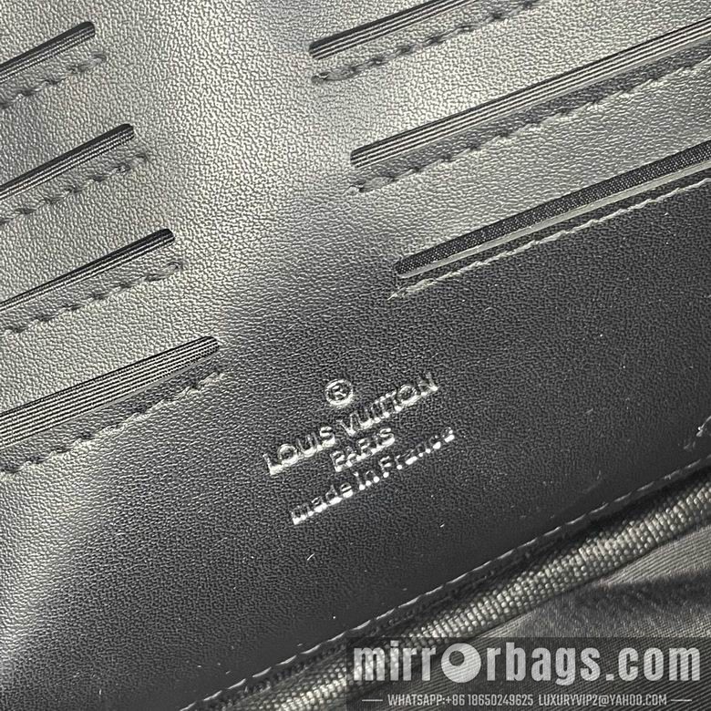 1:1 Replica Louis Vuitton Bags 2502901-4 25X16X5.5cm WP 2colour