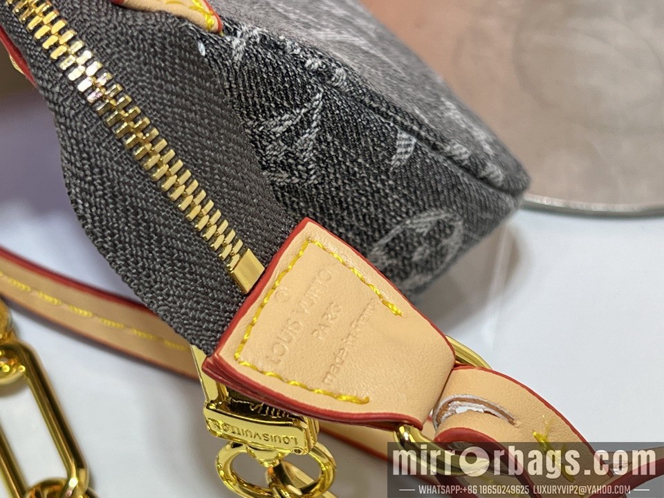 1:1 Replica Louis Vuitton Bags Pochette Acc M13404 22x13x4cm ss3