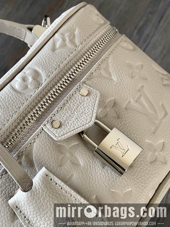1:1 Replica Louis Vuitton Bags M13593 11.5X6.5X19cm WP