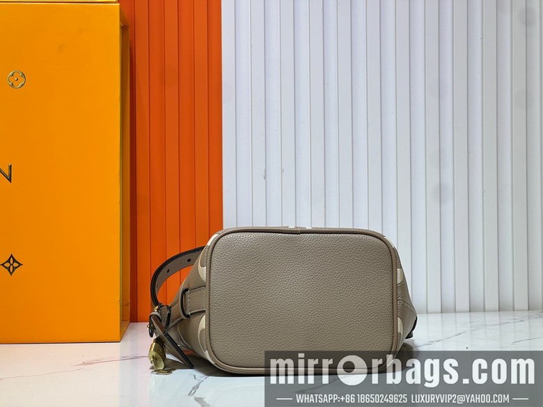 1:1 Replica Louis Vuitton Bags ALL In M12925 16x12x18cm ss
