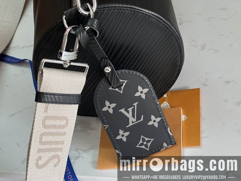 1:1 Replica Louis Vuitton Bags m23092 33X17X17cm WP