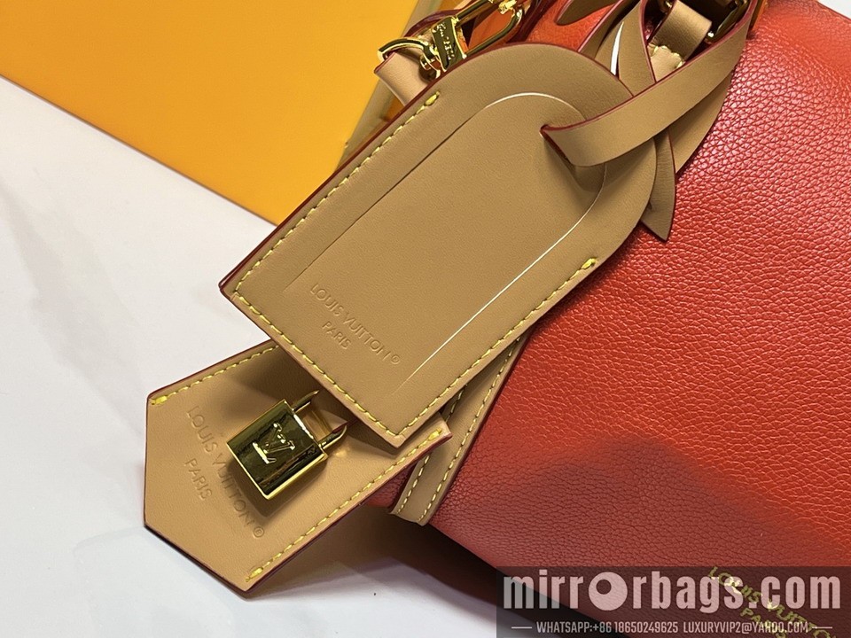 1:1 Replica Louis Vuitton Bags M13667 25x15x18cm ss4