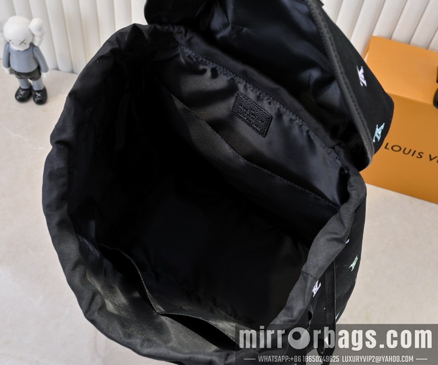 1:1 Replica Louis Vuitton Bags Montsouris M14135 32x40x19cm ss