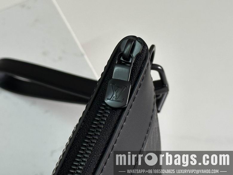 1:1 Replica Louis Vuitton Bags M81569 30X21.5X1cm WP