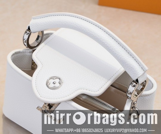 1:1 Replica Louis Vuitton Bags Cap M24671 22x12x8cm ss1