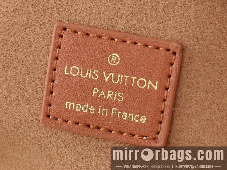 1:1 Replica Louis Vuitton Bags Sevres M12174 25x13x5cm ss7