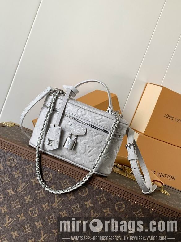 1:1 Replica Louis Vuitton Bags M13593 11.5X6.5X19cm WP