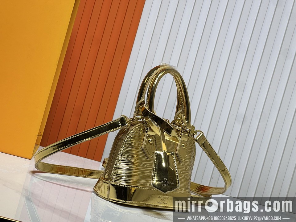1:1 Replica Louis Vuitton Bags M82717 18x12x8cm ss5