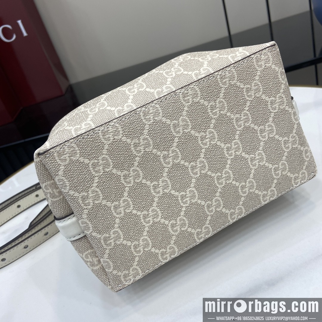Replica Gucci Bags 815118 19X18X11cm
