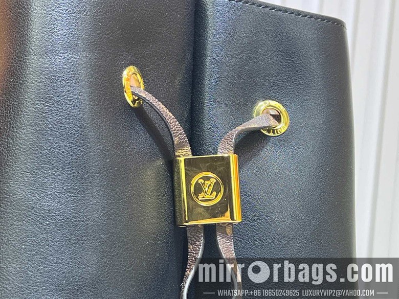 1:1 Replica Louis Vuitton Bags Bloom M13843 16x21x21cm ss