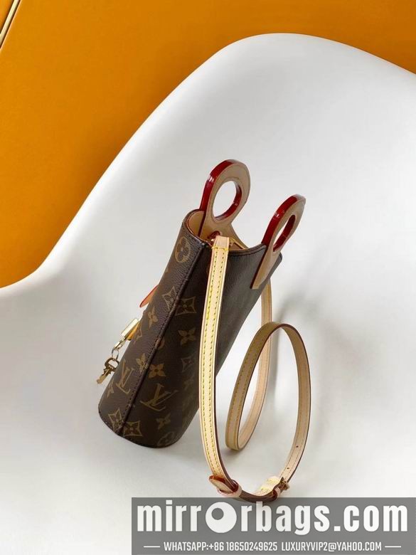 1:1 Replica Louis Vuitton Bags M14680 12X18X7cm WP