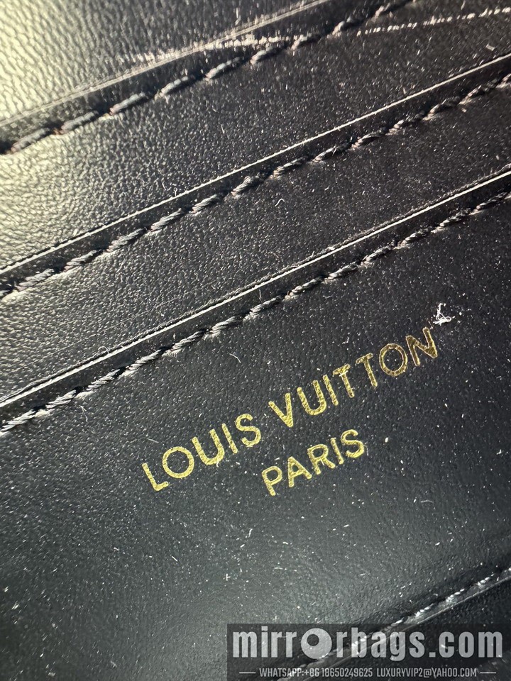 1:1 Replica Louis Vuitton Bags Chain M14564 11.5x4x20cm ss