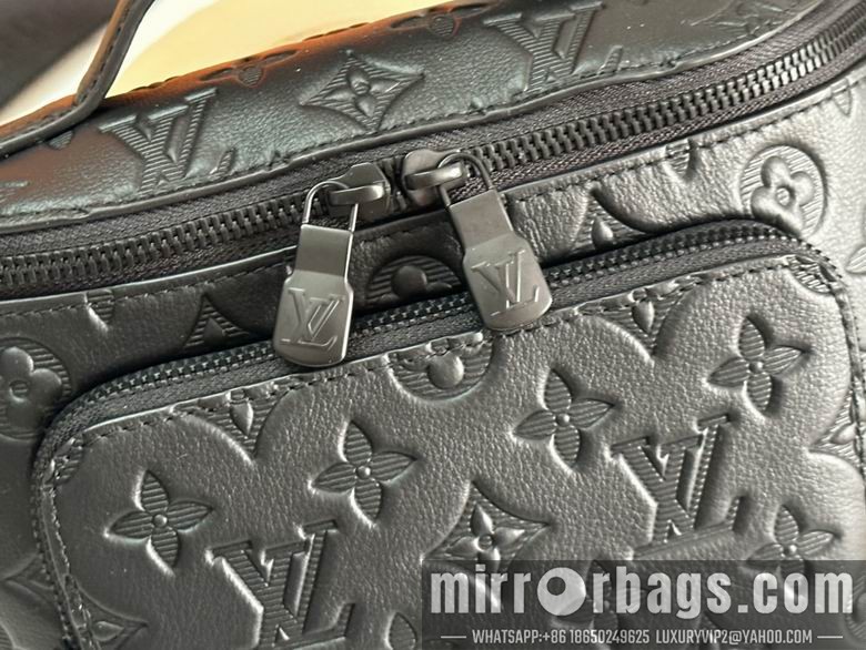 1:1 Replica Louis Vuitton Bags M47058 30X15X8cm WP