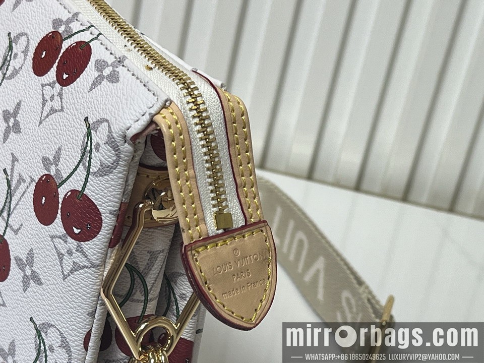1:1 Replica Louis Vuitton Bags Coussin M57790 26x20x12cm ss3