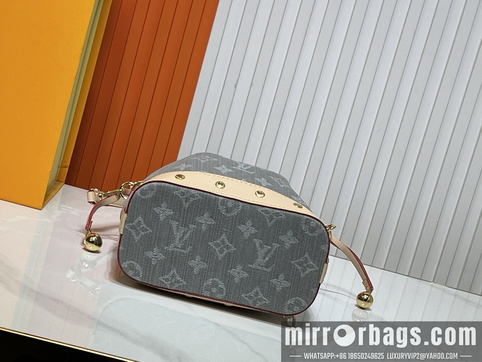 1:1 Replica Louis Vuitton Bags M83043 18x20cm ss2