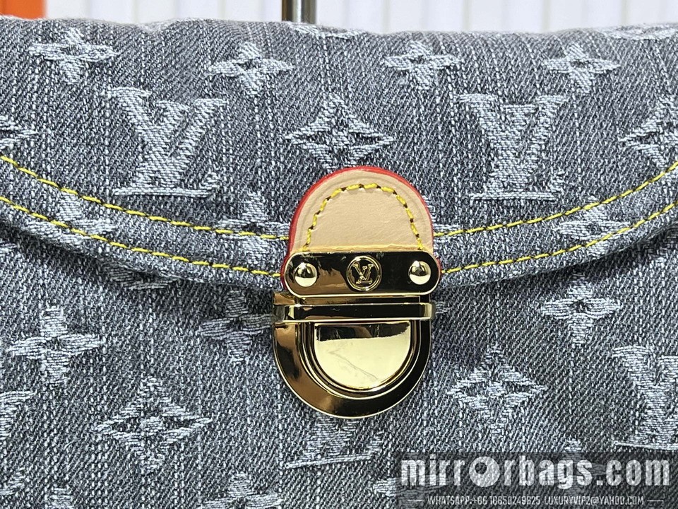 1:1 Replica Louis Vuitton Bags M44470 26x17x7cm ss1