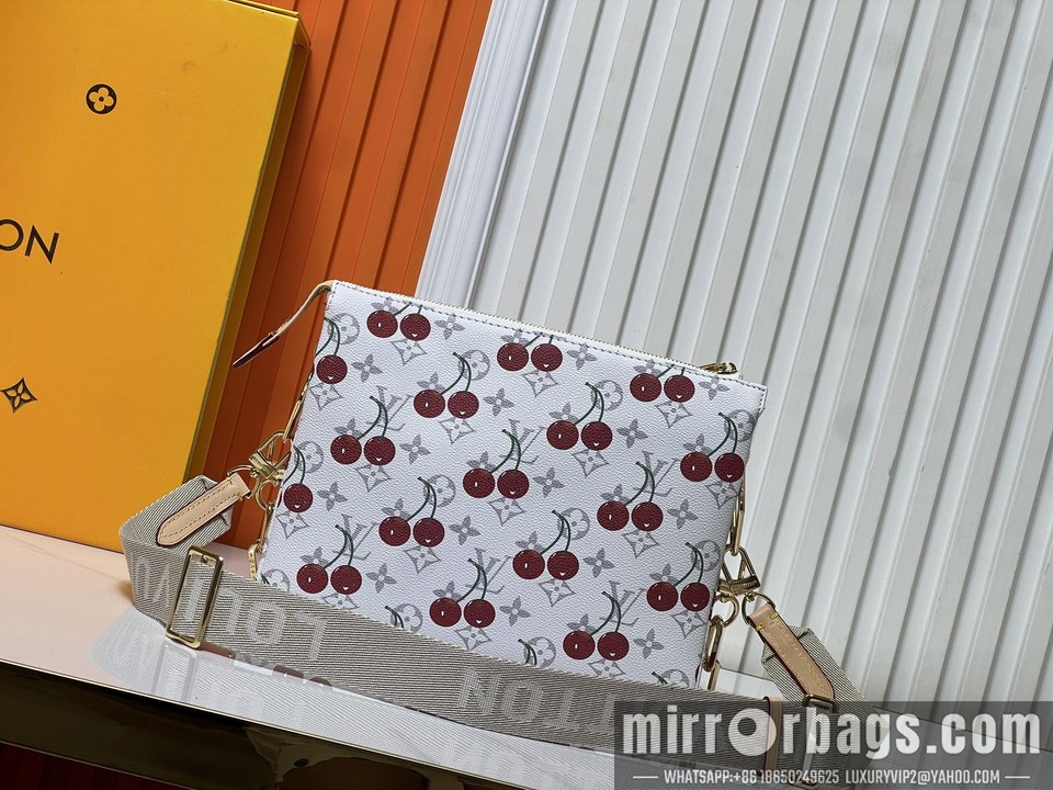 1:1 Replica Louis Vuitton Bags Coussin M57790 26x20x12cm ss3